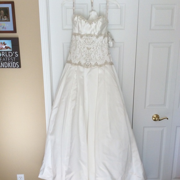 Maggie Sottero wedding gown